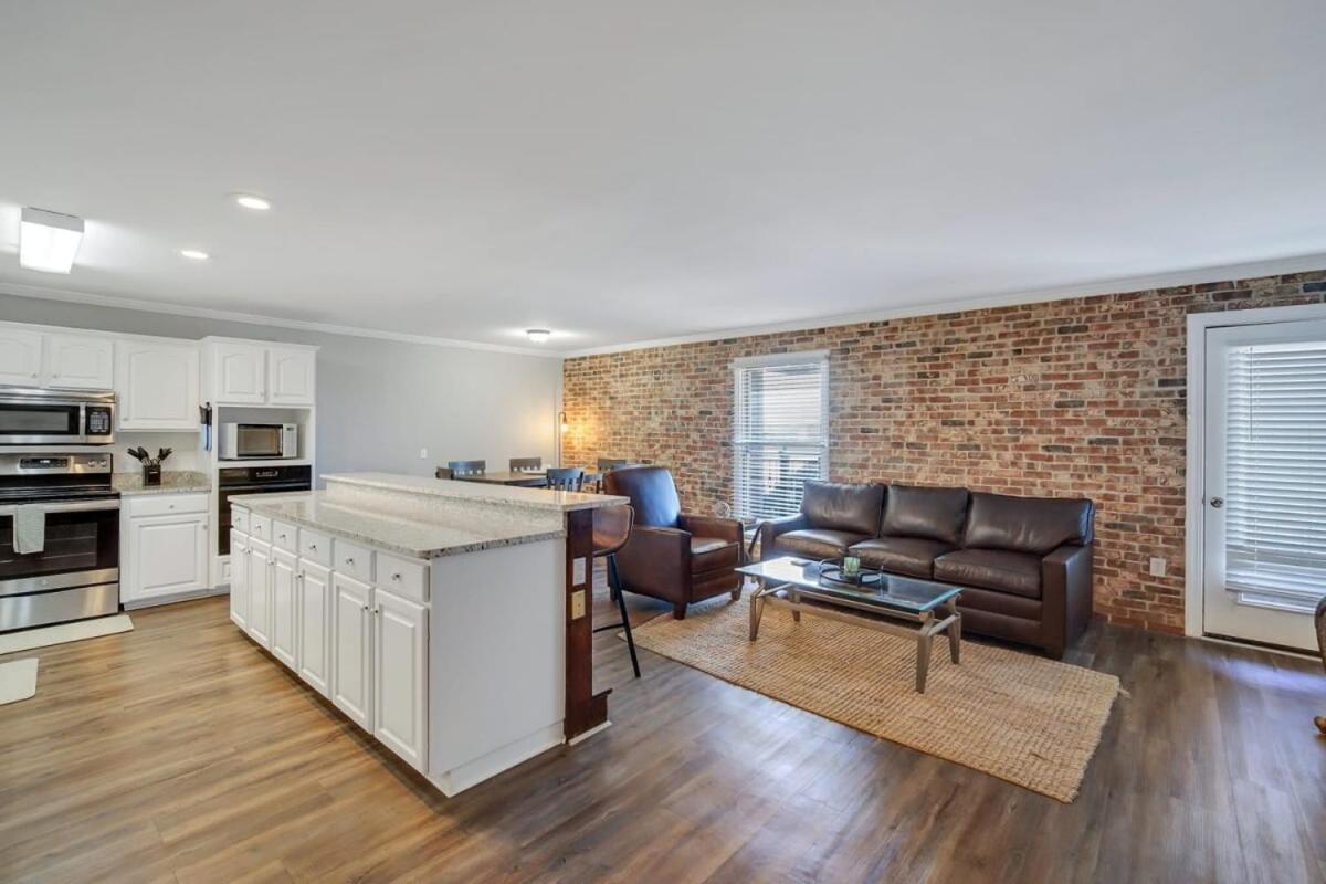 Eagle'S Nest - Spacious Loft Downtown - Near Gsu 斯泰茨伯勒 外观 照片