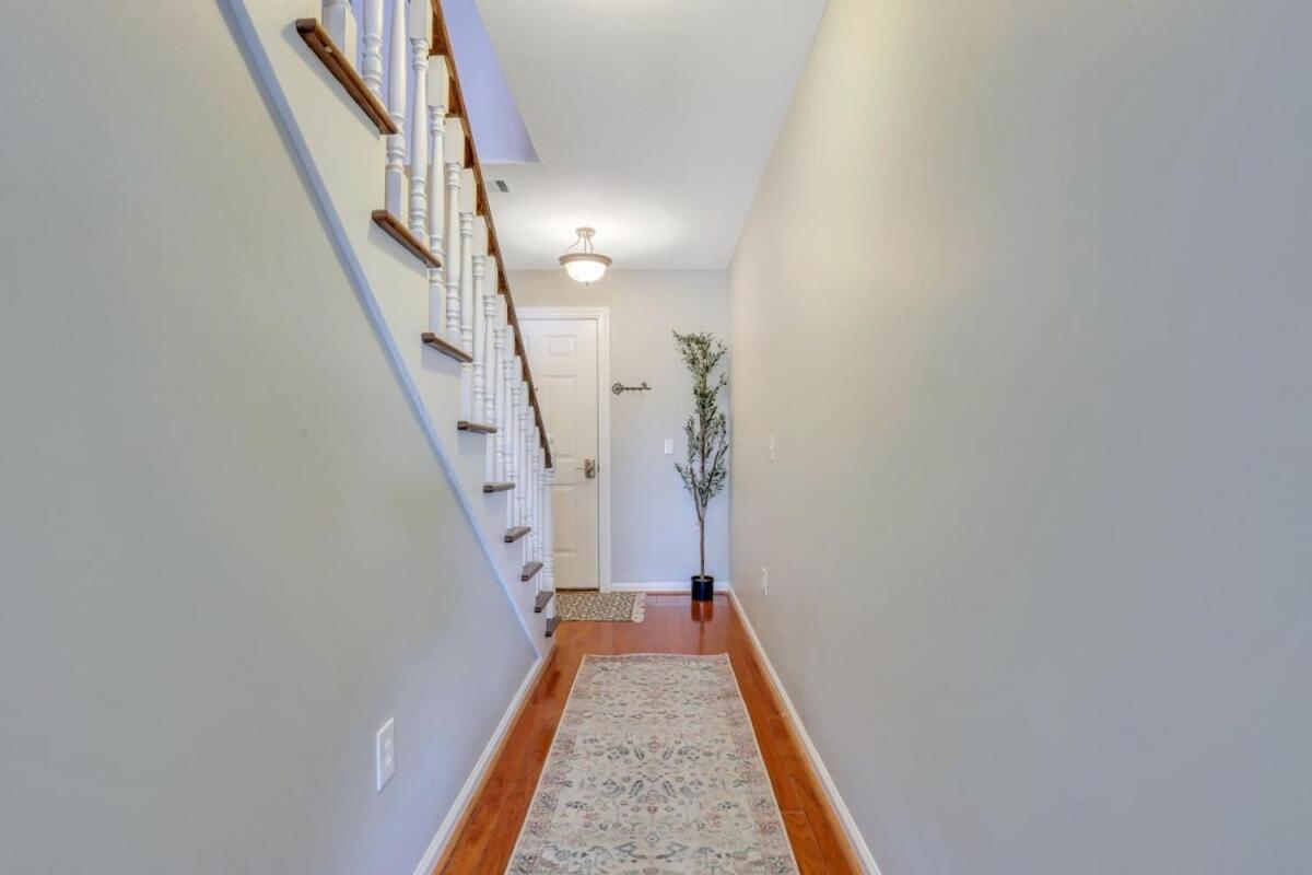 Eagle'S Nest - Spacious Loft Downtown - Near Gsu 斯泰茨伯勒 外观 照片