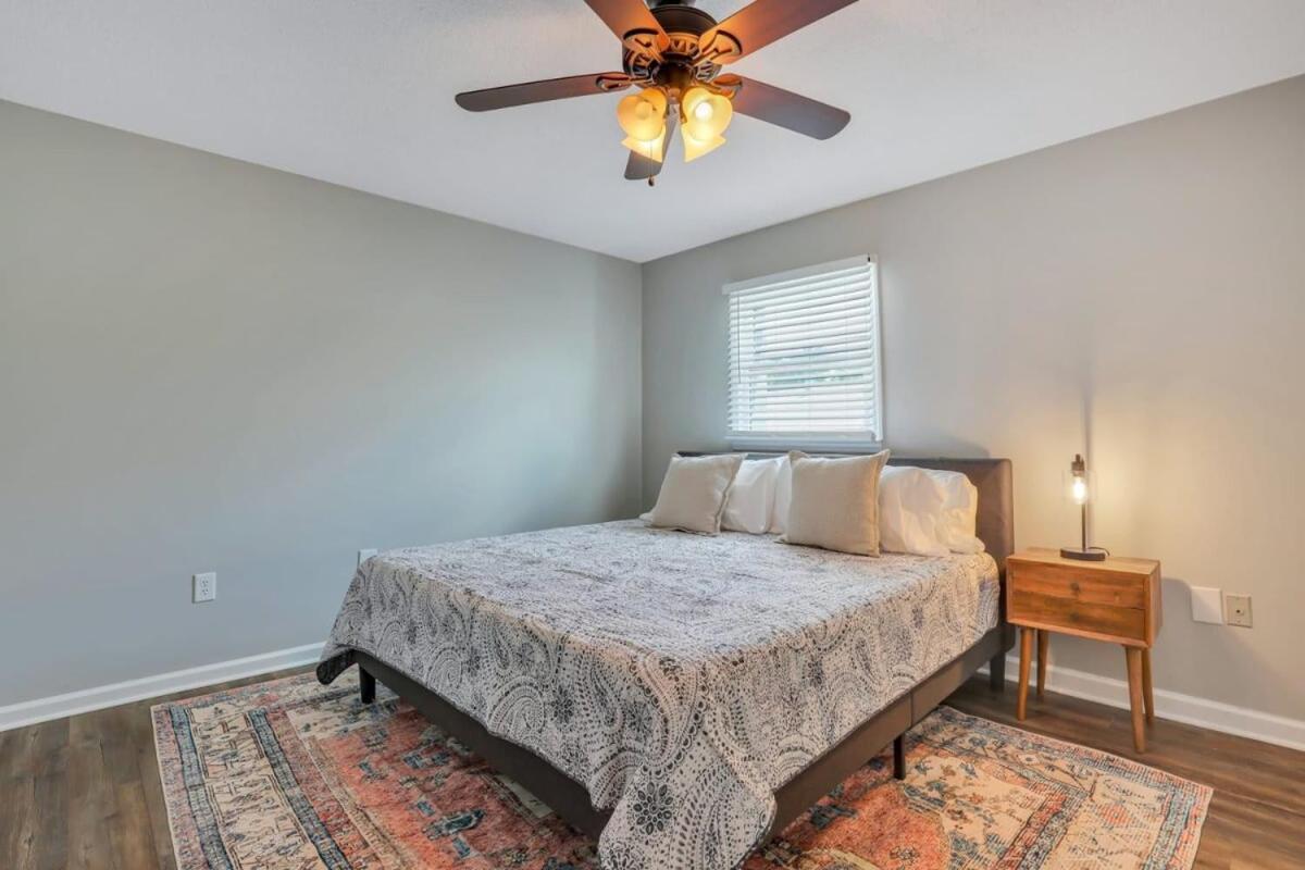 Eagle'S Nest - Spacious Loft Downtown - Near Gsu 斯泰茨伯勒 外观 照片